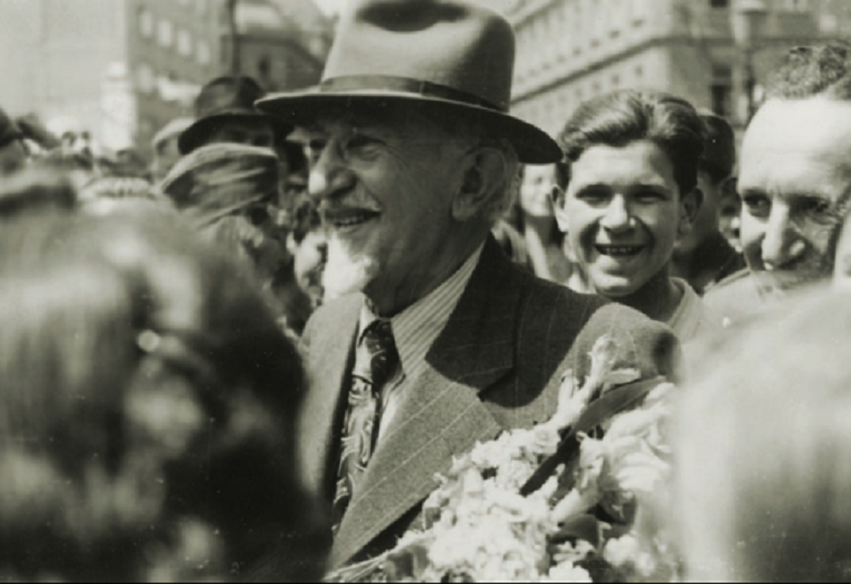 Dolazak Vladimira Nazora u Zagreb, 16. svibnja 1945. godine