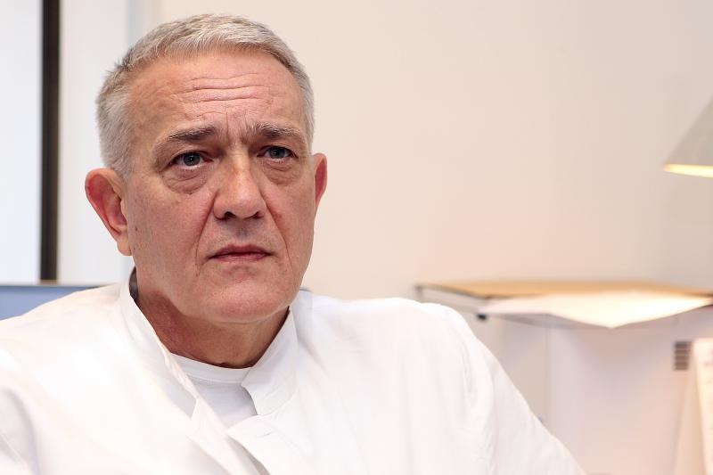 Josip Paladino, neurokirurg