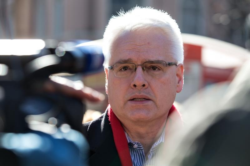 06.02.2016., Zagreb - Ivo Josipovic dao je izjavu za medije povodom razrjesenja sefa SOA-e Dragana Lozancica. Photo: Davor Puklavec/PIXSELL