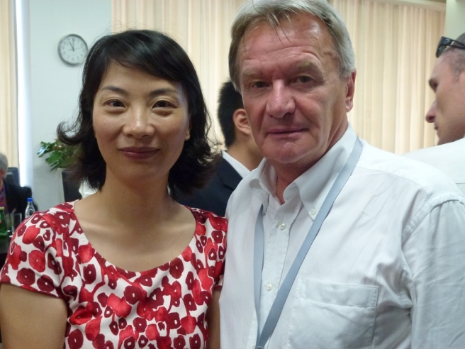 Judy Tong s našim reporterom