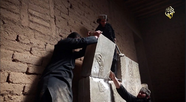 ISIS uništava Nimrud