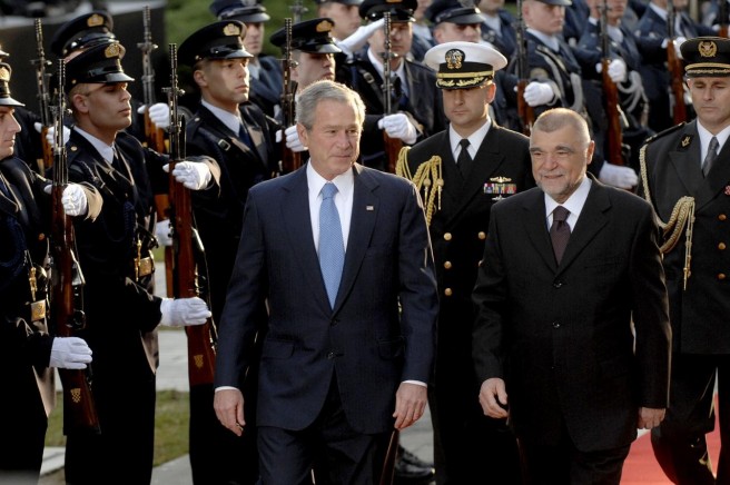 Bivši predsjednici SAD i Hrvatske, Bush i Mesić