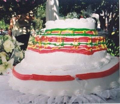 Torta se nije rastopila, ovakva je dostavljena na svadbu.