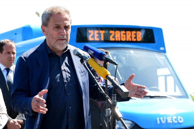 Gradonačelnik Milan Bandić predstavio je nove ZET-ove plinske autobuse.