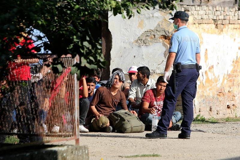  Izbjeglice koje dolaze iz Srbije ilegalnim putem policija dovodi u PP Tovar