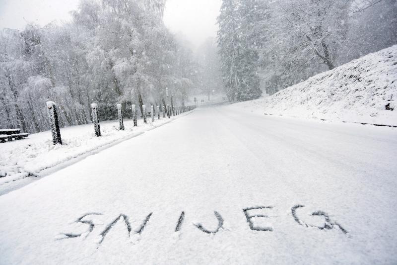 21.11.2015., Zagreb - Nakon dugog razdoblja izuzetno lijepog vremena Sljeme prekrio snje?ni pokrivac.
Photo: Borna Filic/PIXSELL