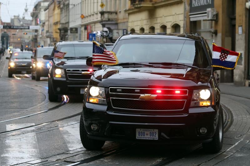 Kolona s američkim potpredsjednikom Bidenom prolazi Zagrebom do Banskih Dvora Foto: Goran Stanzl/PIXSELL