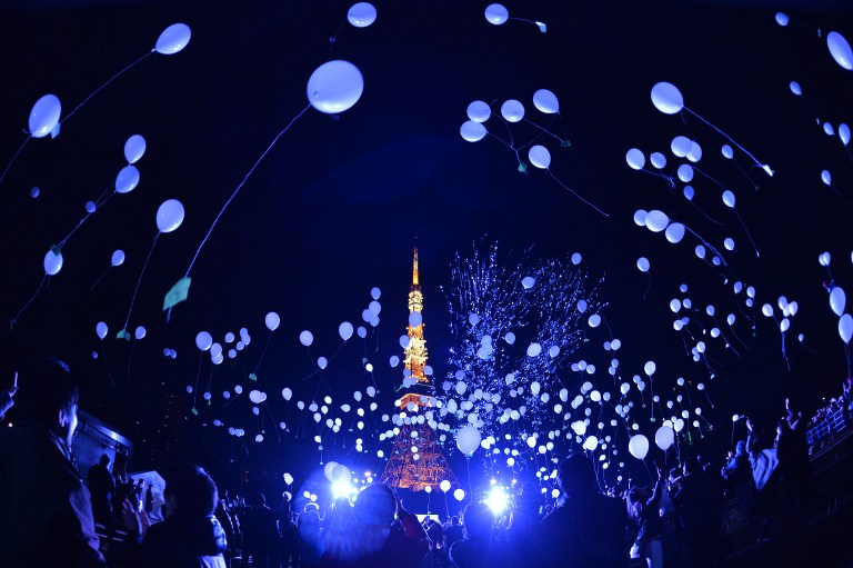 U Japanu su stanovnici za Novu godinu u nebo puštali balone
