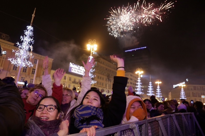 01.01.2016., Zagreb - Na Trgu bana Josipa Jelacica organiziran je svecani docek Nove godine uz koncert. Photo: Borna Filic/PIXSELL