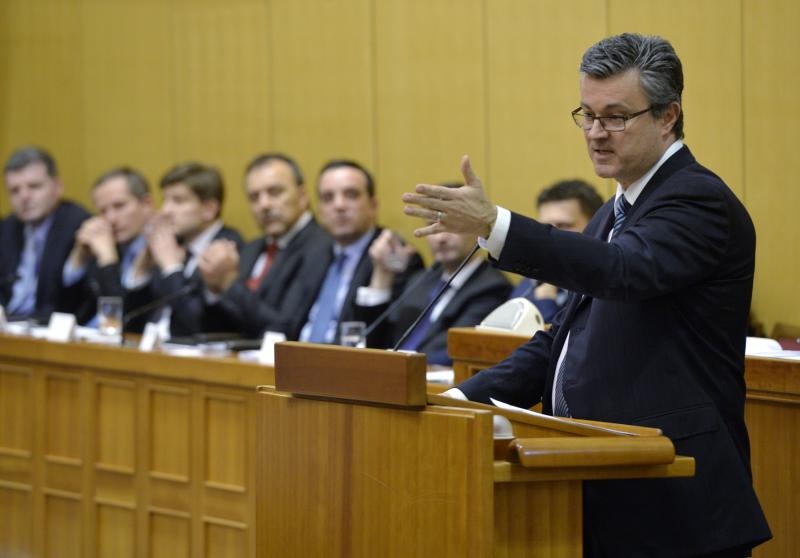 Oreškovićeva je Vlada rezultat teških pregovora