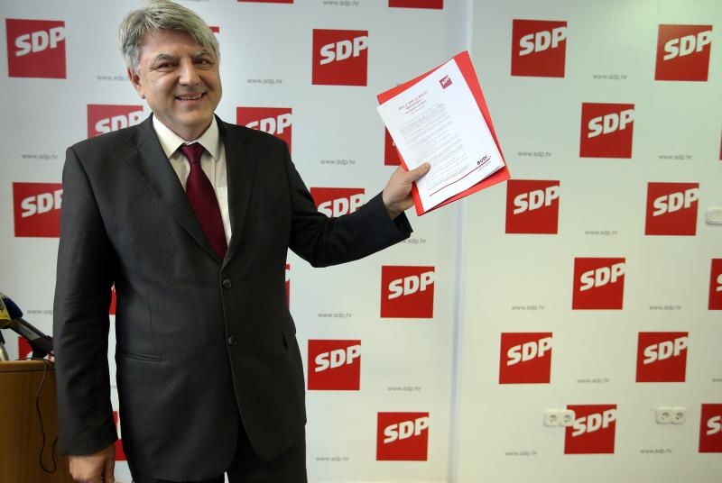 Zlatko Komadina u središnjici stranke predstavio je svoju kandidaturu za predsjednika SDP-a. 