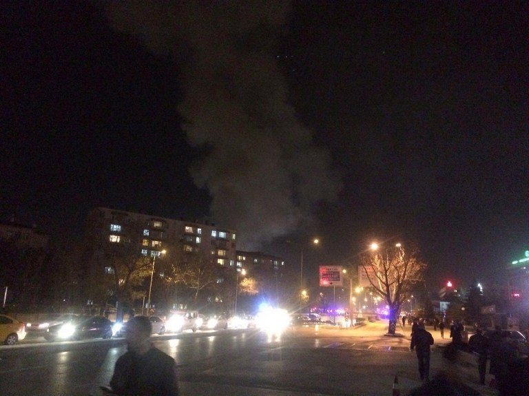 U središtu Ankare odjeknula je snažna eksplozija, u kojoj je veći broj ljudi ozlijeđen, a najmanje pet osoba je poginulo. Meta napada bio je konvoj s vojskom. Foto: AFP