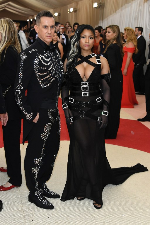 NEW YORK, NY - MAY 02: Fashion designer Jeremy Scott and rapper Nicki Minaj attend the "Manus x Machina: Fashion In An Age Of Technology" Costume Institute Gala at Metropolitan Museum of Art on May 2, 2016 in New York City. Larry Busacca/Getty Images/AFP