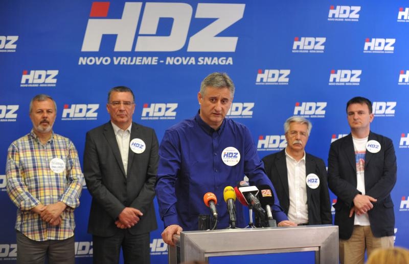 15.05.2013., Split - Konferencija za medije Tomislava Karamarka u gradskom HDZ-u. Photo: Tino Juric/PIXSELL