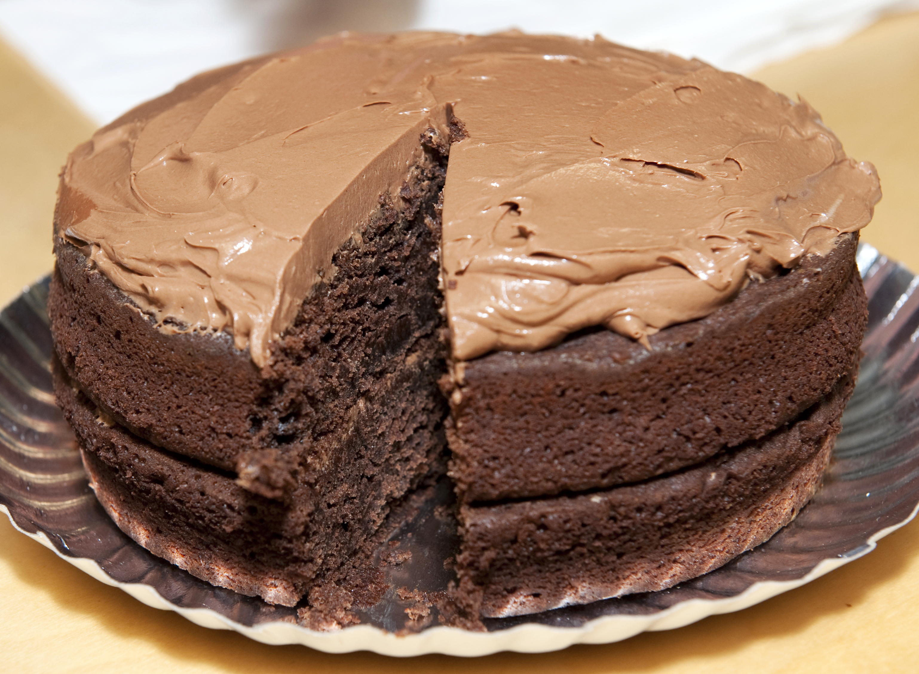 Вкусные торты видео. Вкусный торт. Вкусный тортик в мультиварке. Шоколадный торт в мультиварке.