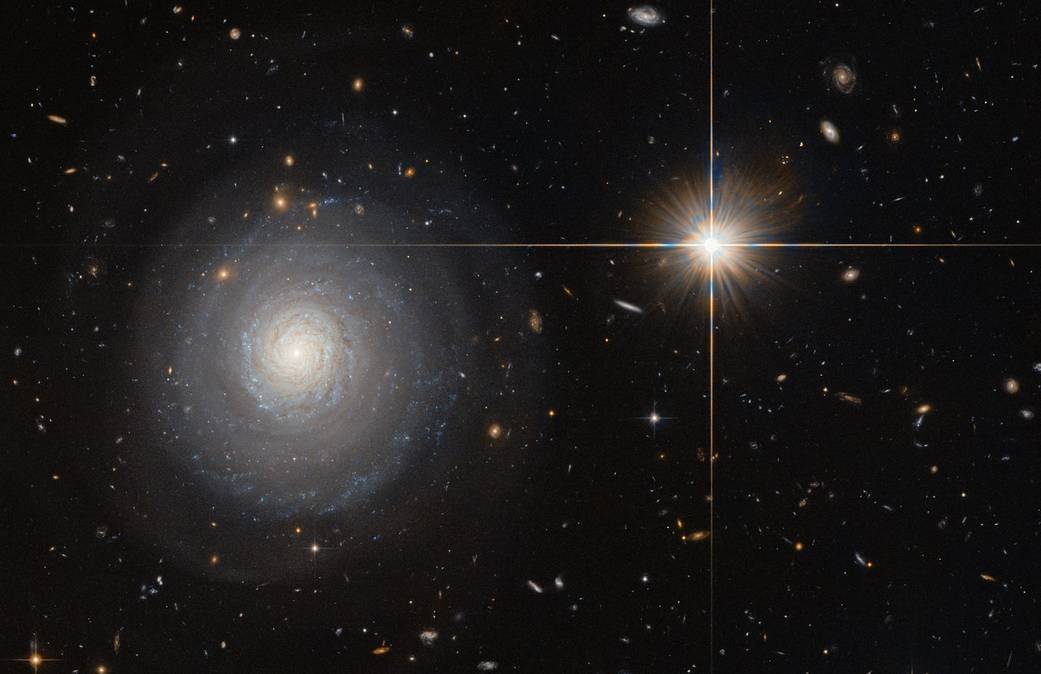 Galaksija MCG+07-33-027