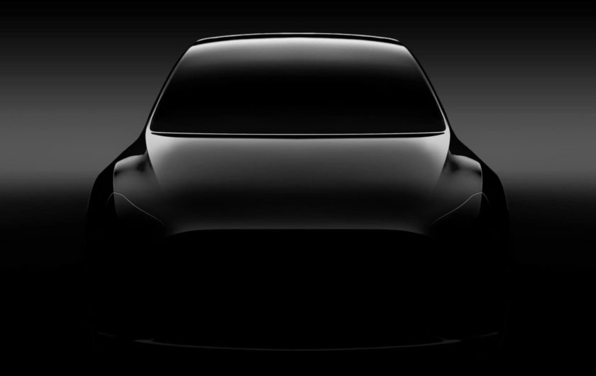U jednom Teslinom videu, koji nas vodi kroz njihovu tvornicu, na dvije sekunde smo mogli vidjeti siluetu do sada nepoznatog automobila, prekrivenog crnim pokrovom. Vjerojatno se radi o prototipu jednog nadolazećeg modela, manjeg SUV-a temeljenog na Modelu 3, Modelu Y. S druge strane, možda se samo radi o redizajniranom Modelu S. Ono što je pak sigurno je da će Tesla u jednom trenutku predstaviti manji SUV, možda čak i 2020. godine.