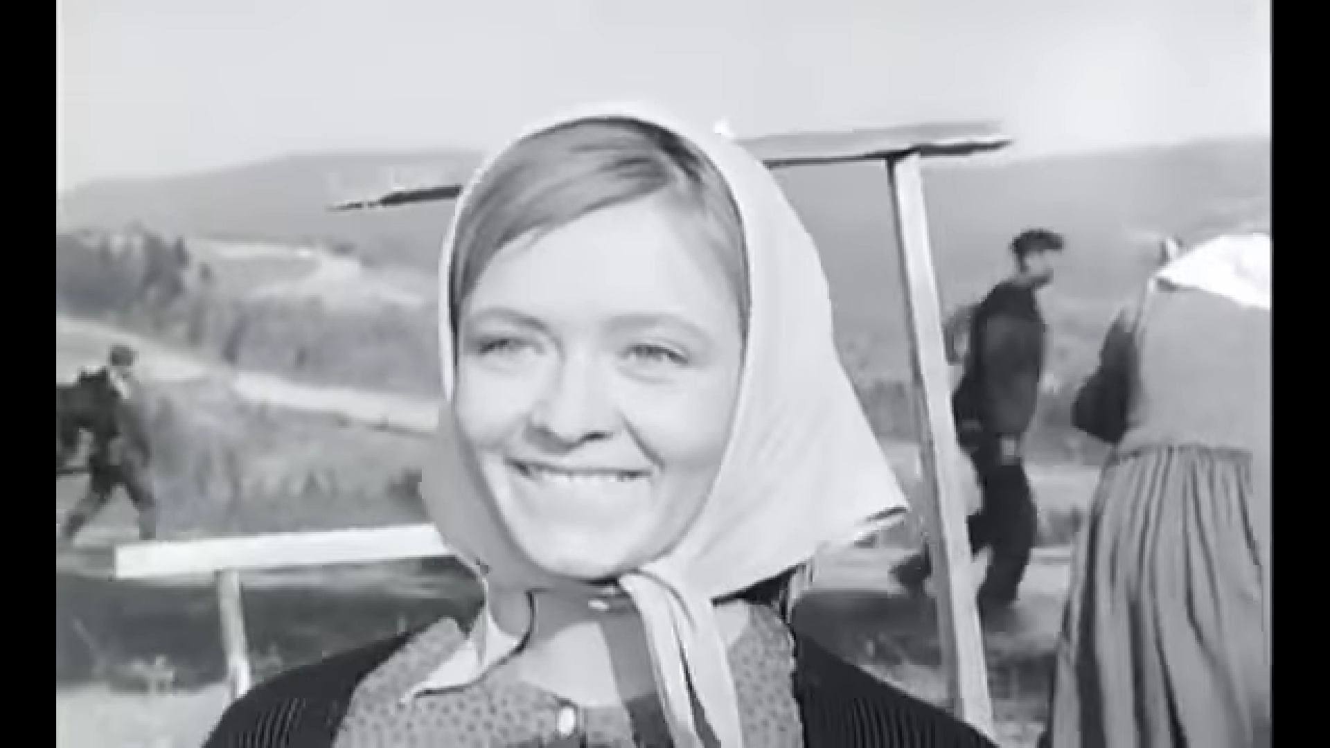 Kozara (1962.) u režiji Veljka Bulajića prvi je partizanski ep u povijesti jugoslavenske kinematografije. Milena Dravić u njemu igra glavnu žensku ulogu, Milju. Film je napravljen kako bi se obilježila 20. godišnjica bitke na Kozari. 