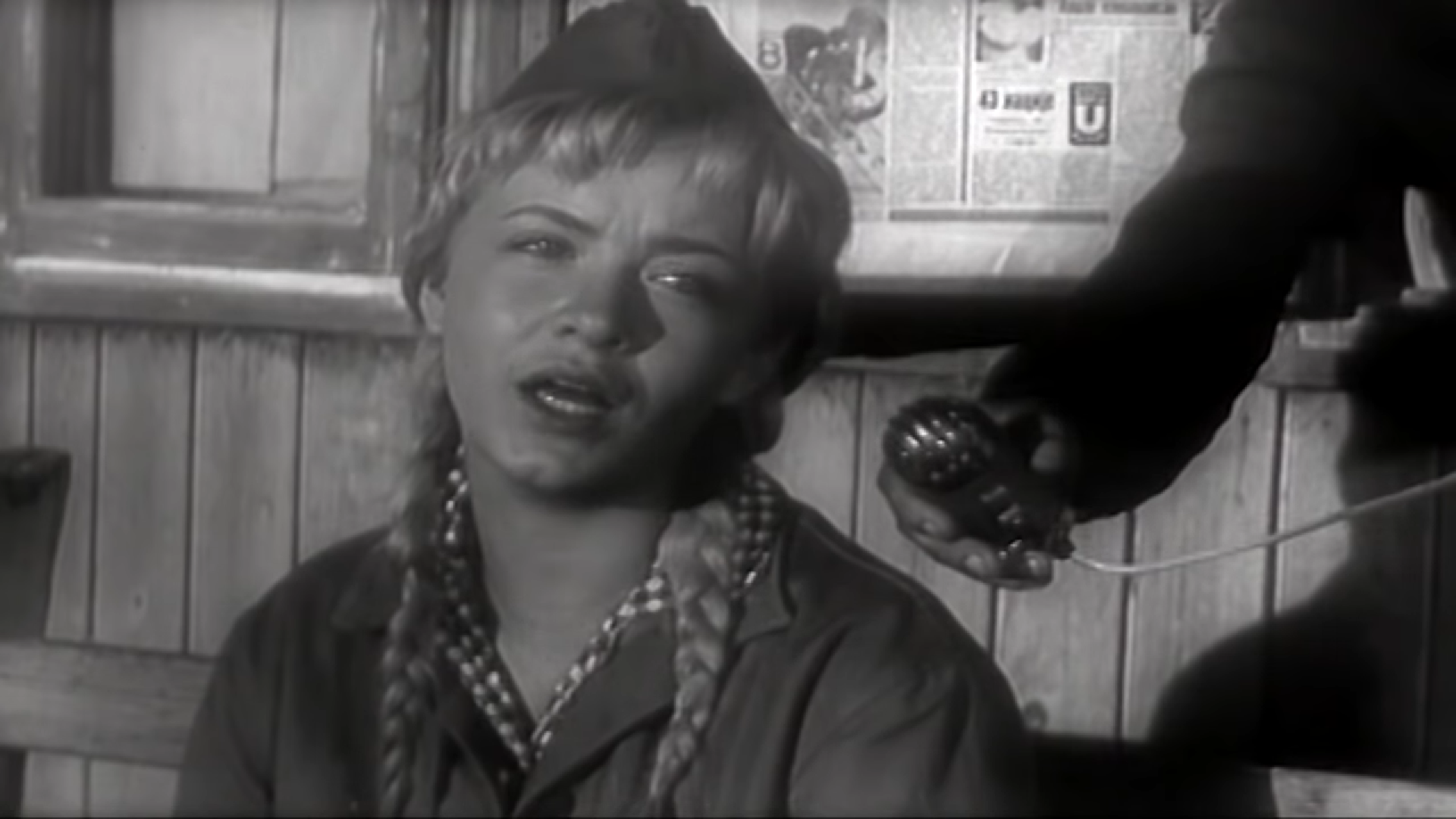 U Prekobrojnoj, filmu Branka Bauera iz 1962., Dravić je glumila Ranku, ponovno glavnu žensku ulogu. Tematika filma se bavi životom mladih u tada popularnim radnim akcijama, a u filmu Dravić je glumila uz Ljubišu Samardžića i Borisa Dvornika.
