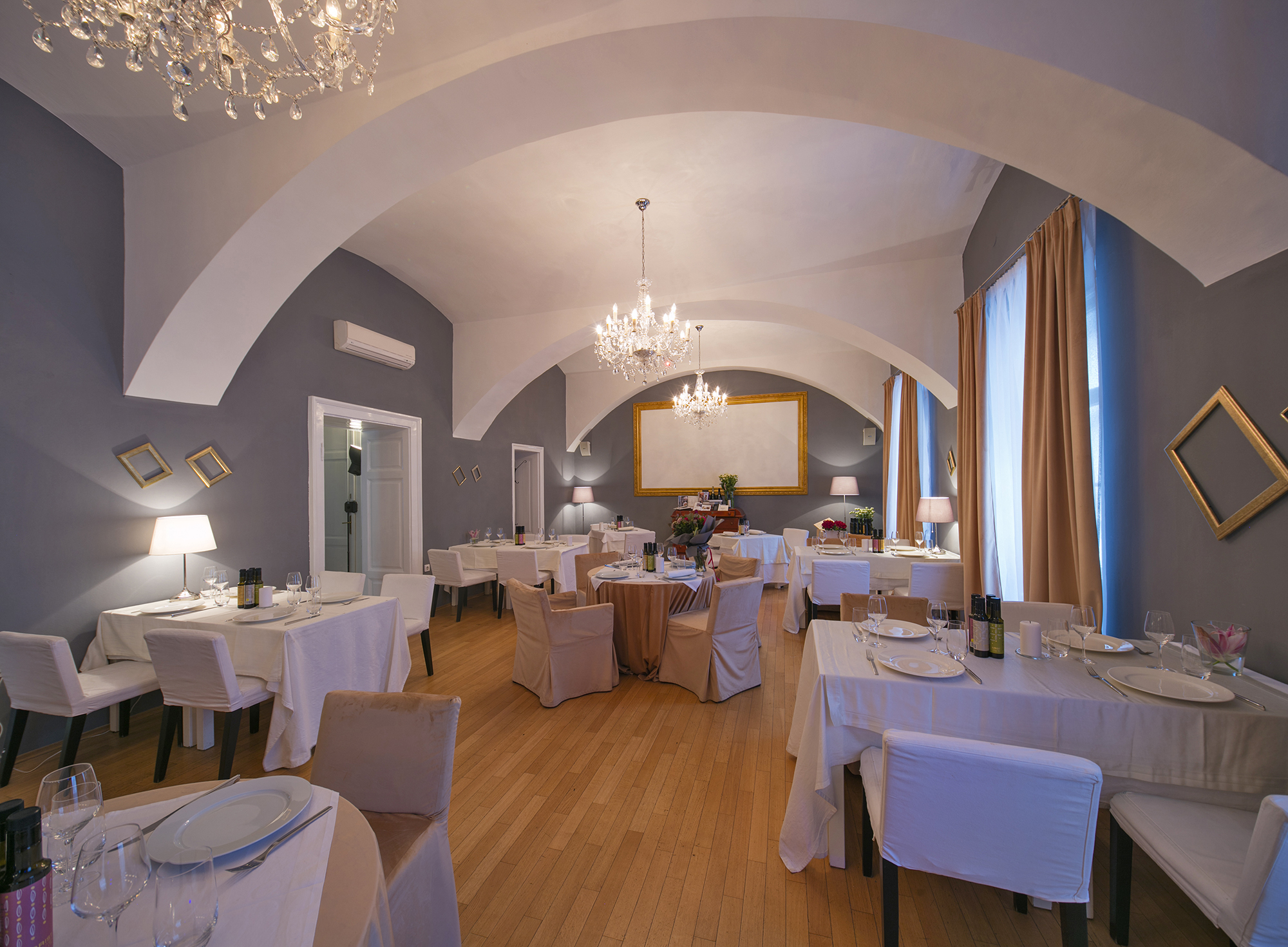 Prvi restoran se, naime, nalazi u Vodnjanu, otvorili su ga prije 40 godina, a sad su otvorili i zagrebački na adresi Gundulićeva 16.