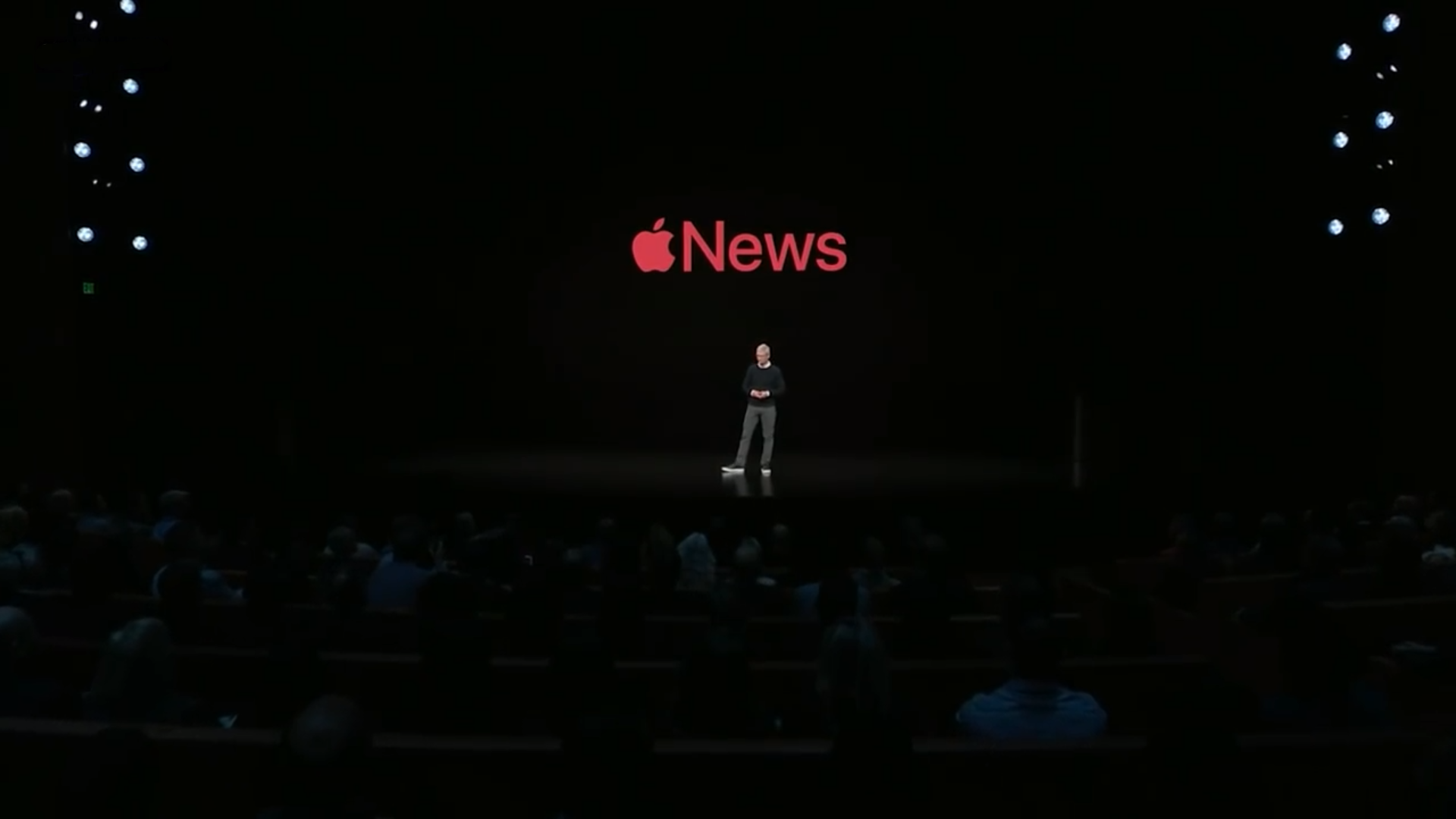 Apple je u svojoj aplikaciji News, preko koje se mogu čitati vijesti, dodao mogućnost kupovanja pretplata na časopise. Apple News Plus, kako zovu svoju nadograđenu uslugu, već sada je dostupan u Americi i Kanadi. Košta 9,99 dolara, a prvi mjesec usluga je besplatna. Aplikacija ima i fora dizajn, u kojem se vijesti iz raznih časopisa slažu u "živu naslovnicu", koja se doima poput dinamične naslovnice pravog papirnatog časopisa.