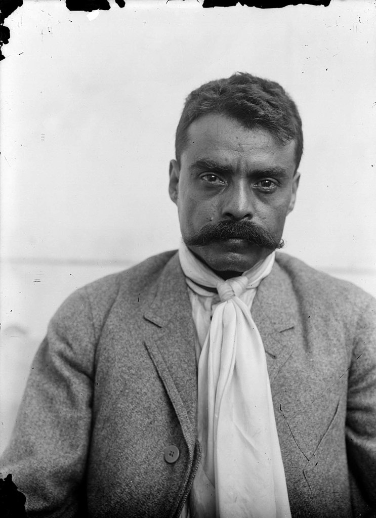 1919. godine - Meksički revolucionar Emiliano Zapata ubijen je u zasjedi u mjestu Chinameca. Zapata je bio vođa meksičkog seljačkog pokreta za agrarnu reformu u meksičkoj revoluciji.
