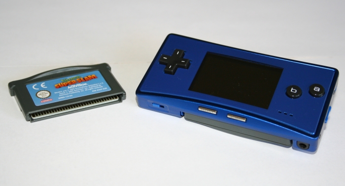 Micro, predstavljen u rujnu 2005. godine, bio je umanjena i pojednostavljena verzija Game Boy Advancea. Nedostaje mu par funkcija, među kojima je najočitija nedostatak kompatibilnosti s prošlim Game Boyevima, no zauzvrat se dobivala jedna od najmanjih konzola ikad. Micro je predstavljen godinu dana nakon što je predstavljen Nintendo DS, prvi model linije koja je zamijenila Game Boy seriju, te postigla ogroman uspjeh.