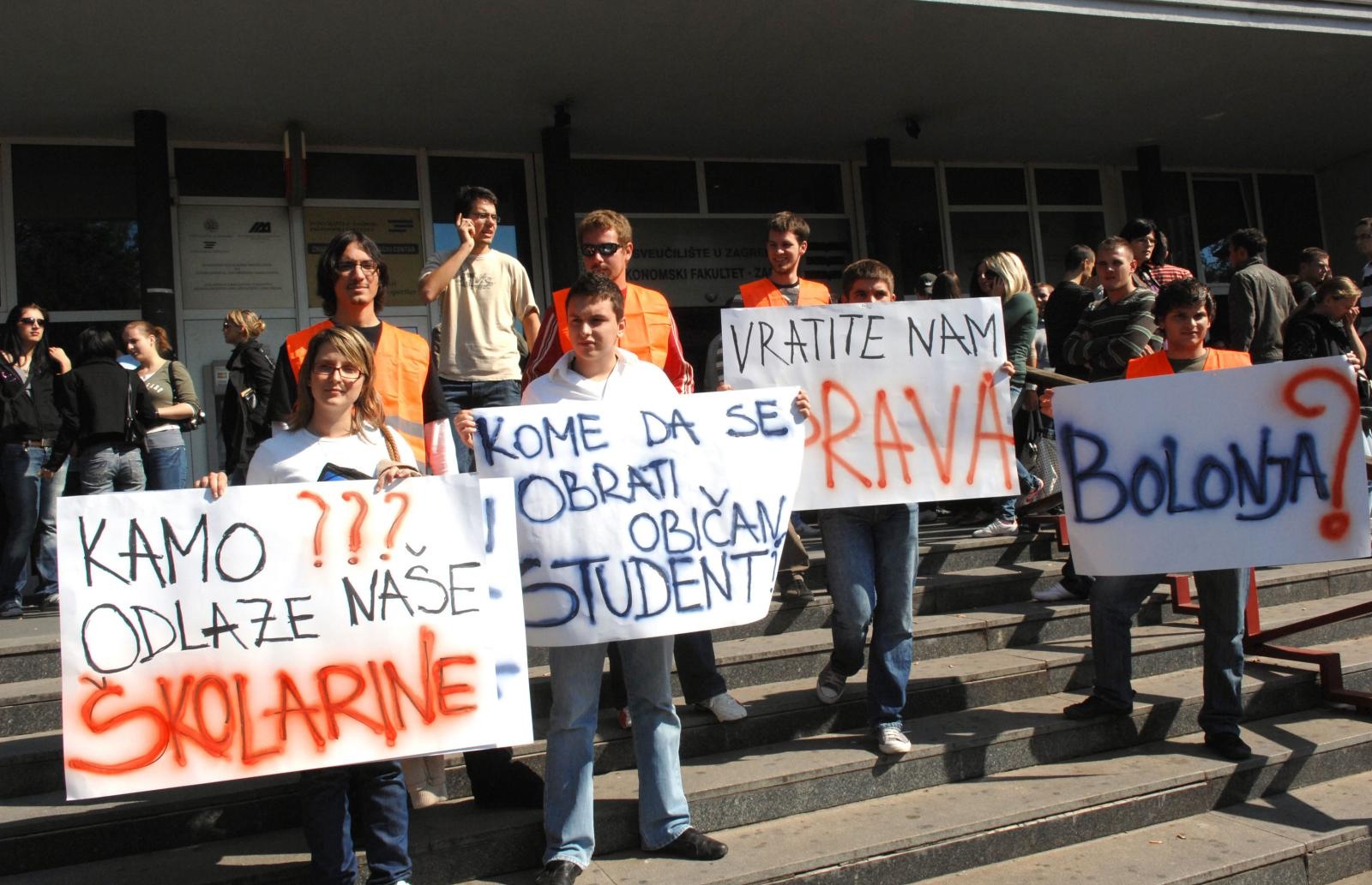 U jesen 2008. godine, 29. rujna, počeli su prosvjedi studenata Filozofskog fakulteta u Zagrebu
