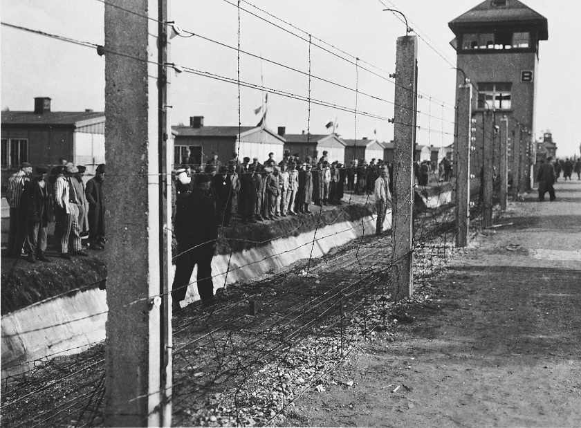Život je u Dachauu izgubilo više od 30 tisuća ljudi i to su samo dokumentirane smrti, dok povjesničari vjeruju da je poginulo više od 40 tisuća zatvorenika