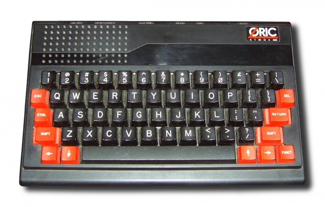 Oric Nova 64 je zapravo bio ne pretjerano popularan britanski kompjuter Oric Atmos na koji su Slovenci, barem tako ide priča, samo lijepili naljepnice s novim nazivom. I prodavali pod domaće. Slovenci su od Britanaca 1984. navodno kupili svega 5000 komada, a kompjuter nije baš oduševio.