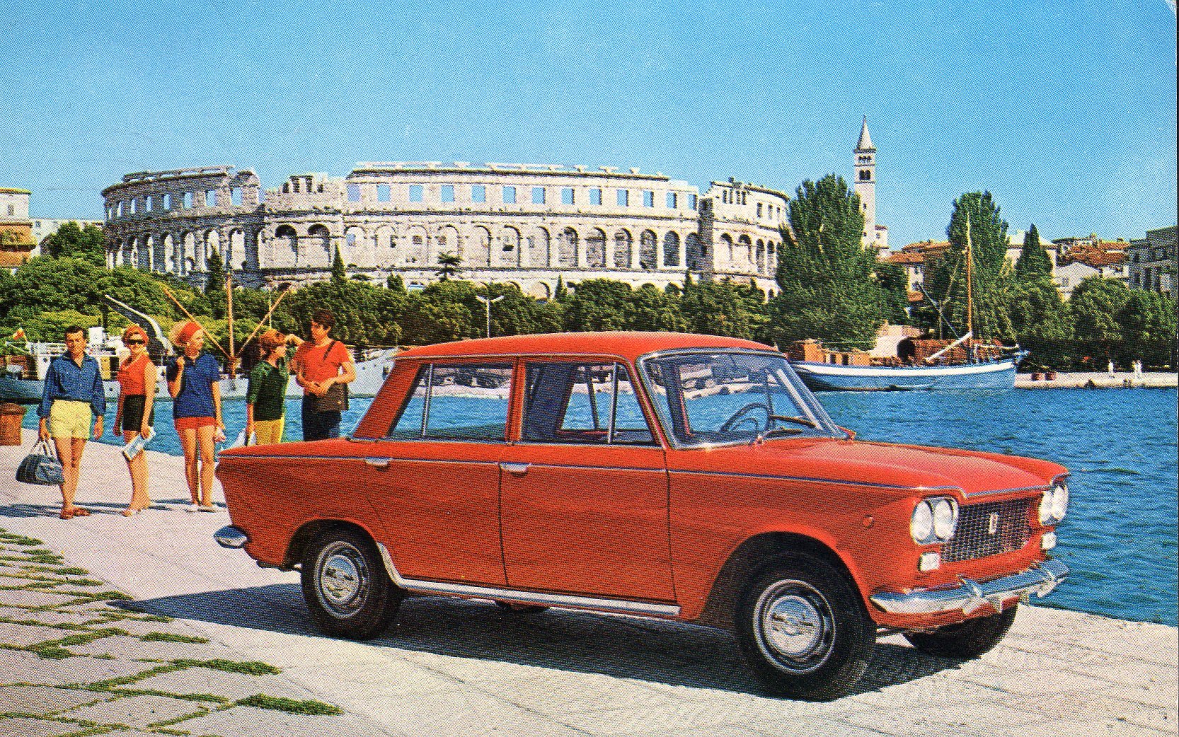 Zastava 1300, ili popularno nazvani tristać, bio je automobil koji se proizvodio na bazi Fiata 1300 u Kragujevcu. U 18 godina proizvedeno ih je preko 200.000, a u Jugoslaviji je tristać bio simbol luksuza i plijenio je poglede prolaznika. Mehanički sličan automobil različitog dizajna proizvodio je i poljski FSO, pod imenom Polski Fiat 125p. Zastava je izrađivala identičan model, koji se zvao 125pz, pa je dobio nadimak "pezejac".