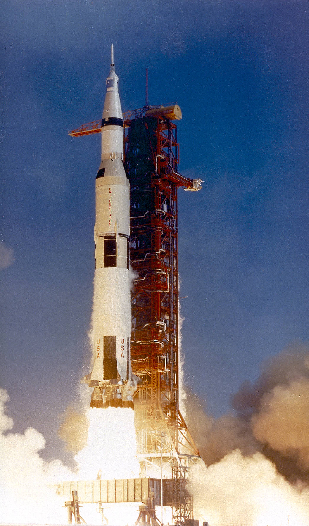 Fotografija rakete Saturn V (SA-506) koja je lansirana u 13.32 sati po lokalnom vremenu, na današnji dan prije 50 godina, 16. srpnja 1969. godine. 