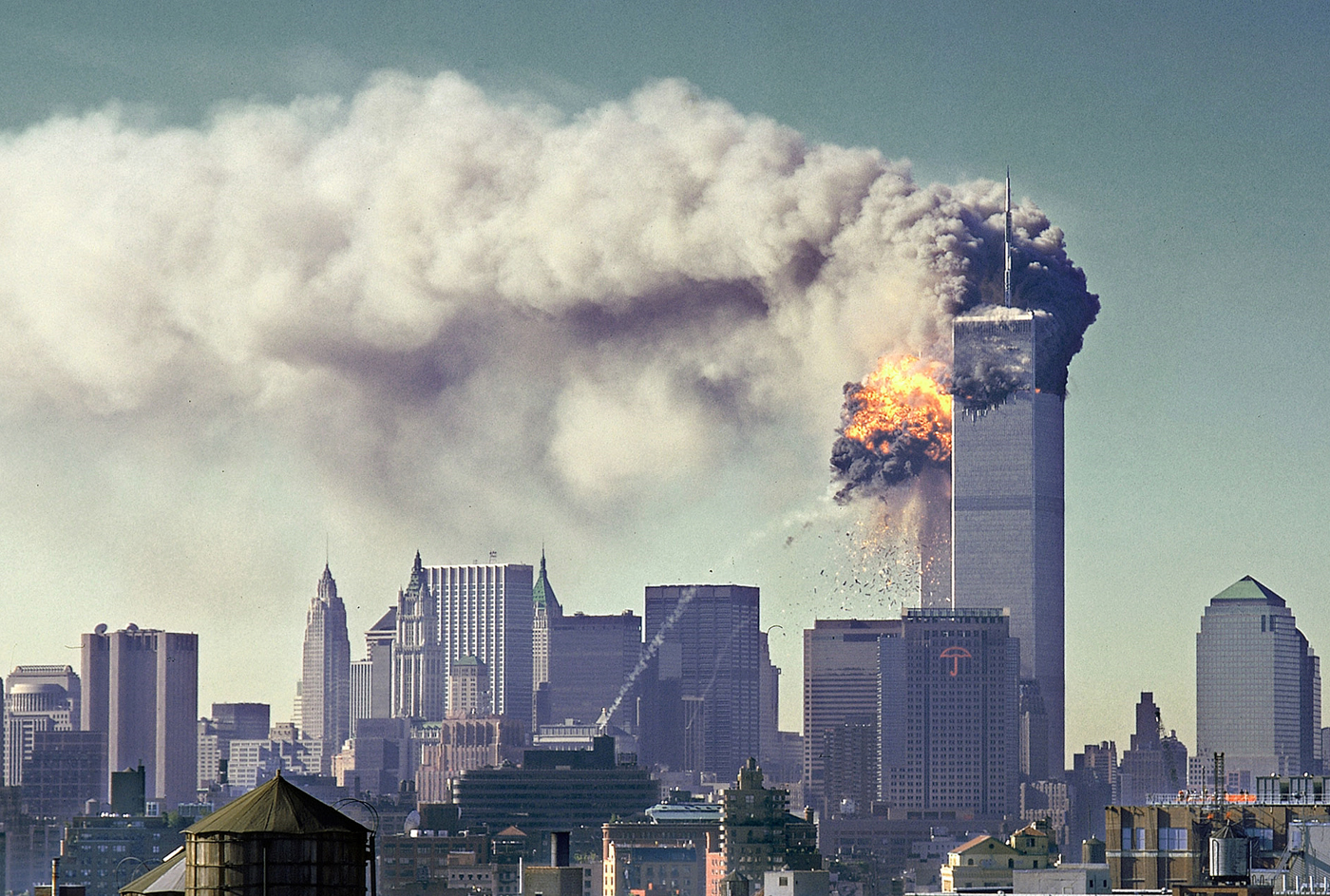 Prije točno 18 godina dogodio se teroristički napad koji je promijenio svijet kakav smo do tada poznavali. Teroristi Al Kaide avionima su se zabili u World Trade Center u New Yorku, a u napadima je stradalo 2996 ljudi. Više od 6000 ih je ranjeno. 