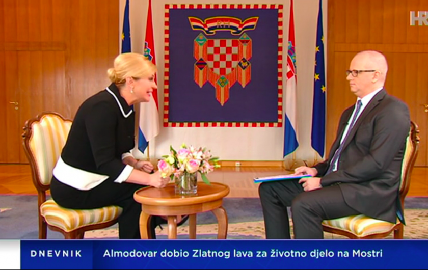 Malo je onih koji nisu imali izraz lica poput HRT-ovog novinara Damira Smrtića kad je presjednica krenula pričati o tome da srpski tenkovi više nikad neće u Vukovar. I lupati šakom po stolu. WTF?! Godina je 2019.