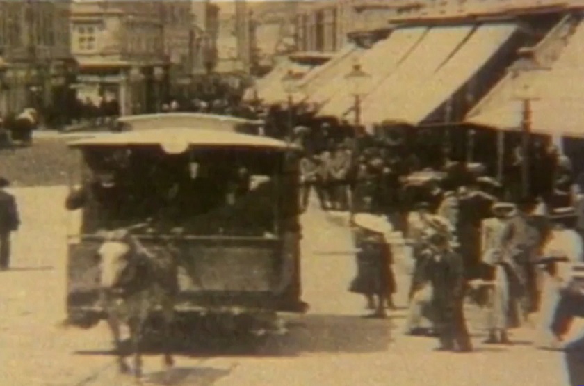 Prve tramvaje Zagrepčani su od milja zvali 'konjka'.