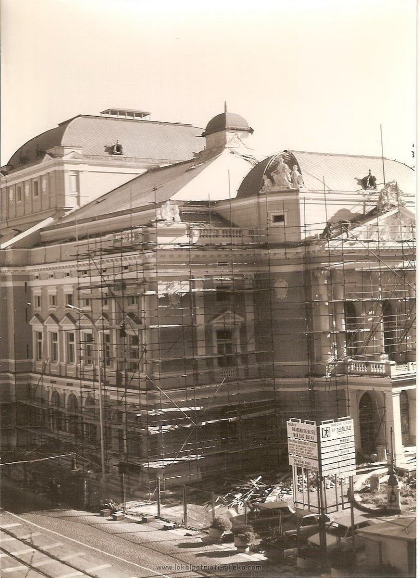 U svojoj je bogatoj povijesti riječko kazalište nekoliko puta mijenjalo naziv. (Fotografija iz 1970-ih)
