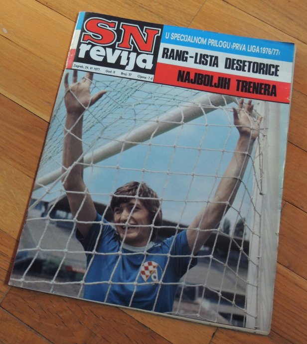 Od 1976. do 1985. godine izlazio je časopis SN revija, koji je bio hrvatski sportski tjednik iz Zagreba. Izlazila je do 1985. godine, kada je mijenja revija Sprint.