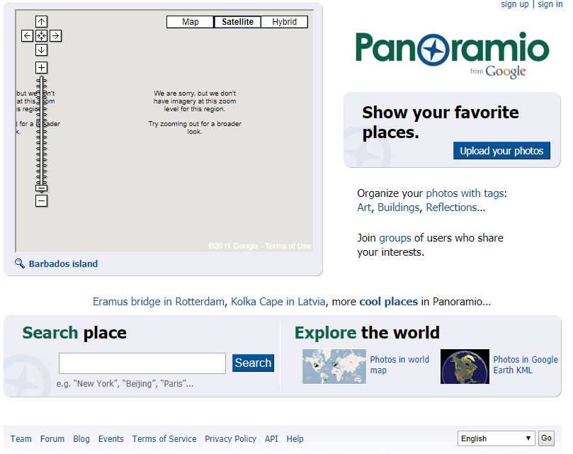 Google je 2007. kupio Panoramio, uslugu na koju su ljudi mogli postavljati panoramske fotografije s raznih lokacija diljem svijeta, kako bi drugi mogli vidjeti kako one zaista izgledaju. Panoramio su integrirali u Google Earth, kako bi proširili njegove funkcionalnosti. Unatoč ogromnoj bazi fotografija, Google je 2016. odlučio ugasiti Panoramio, te veći naglasak postaviti na vlastitu uslugu slične namjene, Local Guides program iz Google Mapsa. 