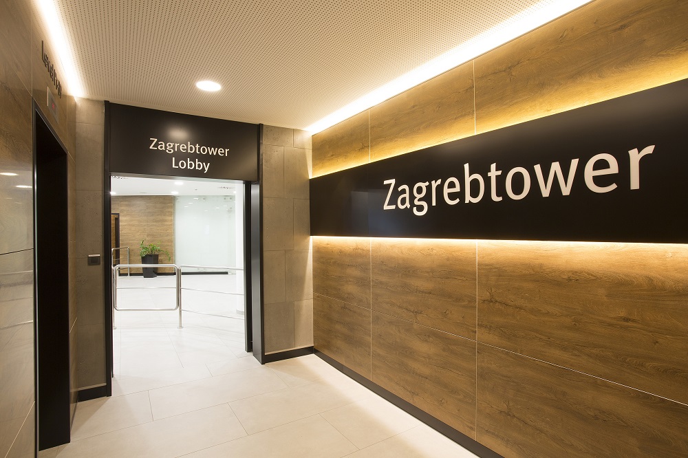 Arhitektonski studio Križnjak potpisuje adaptaciju lobbyja Zagrebtowera. Za taj projekt dobili su nagradu BIG SEE Interior Design Awards 2019.