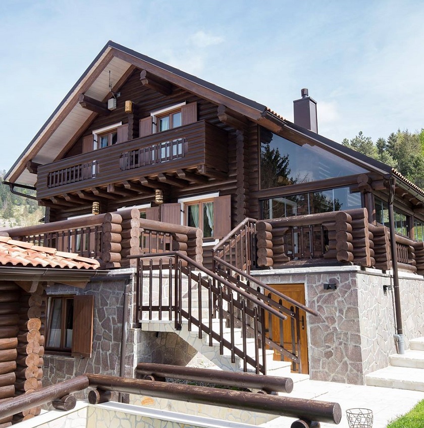 Kuća Rina nalazi se u Fužinama, u Primorsko-goranskoj županiji.