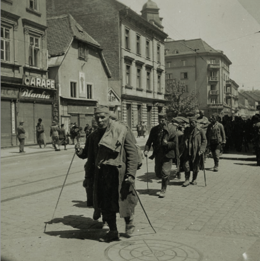 Povlačenje četnika kroz grad prema Sloveniji, Zagreb, svibanj 1945. godine