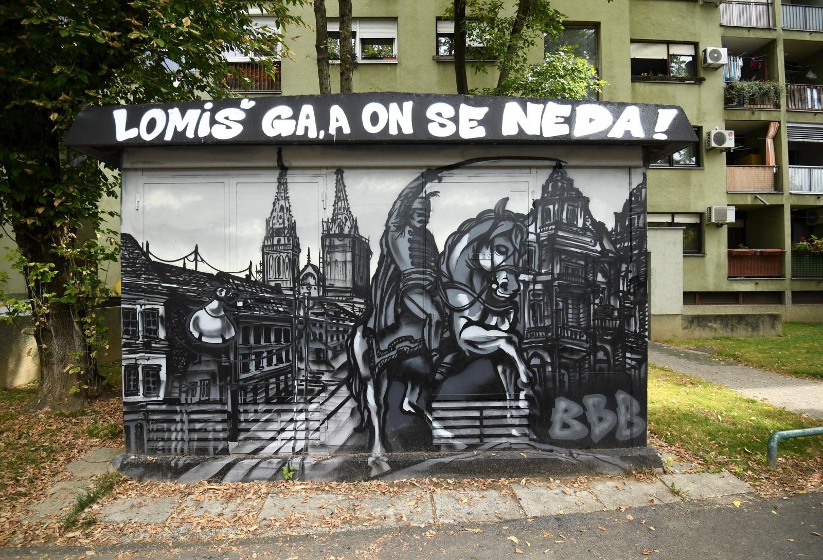 U zagrebačkom kvartu Jarun, na jednoj trafostanici, osvanuo je grafit posvećen Zagrebu koji je preživio potres 22. ožujka.