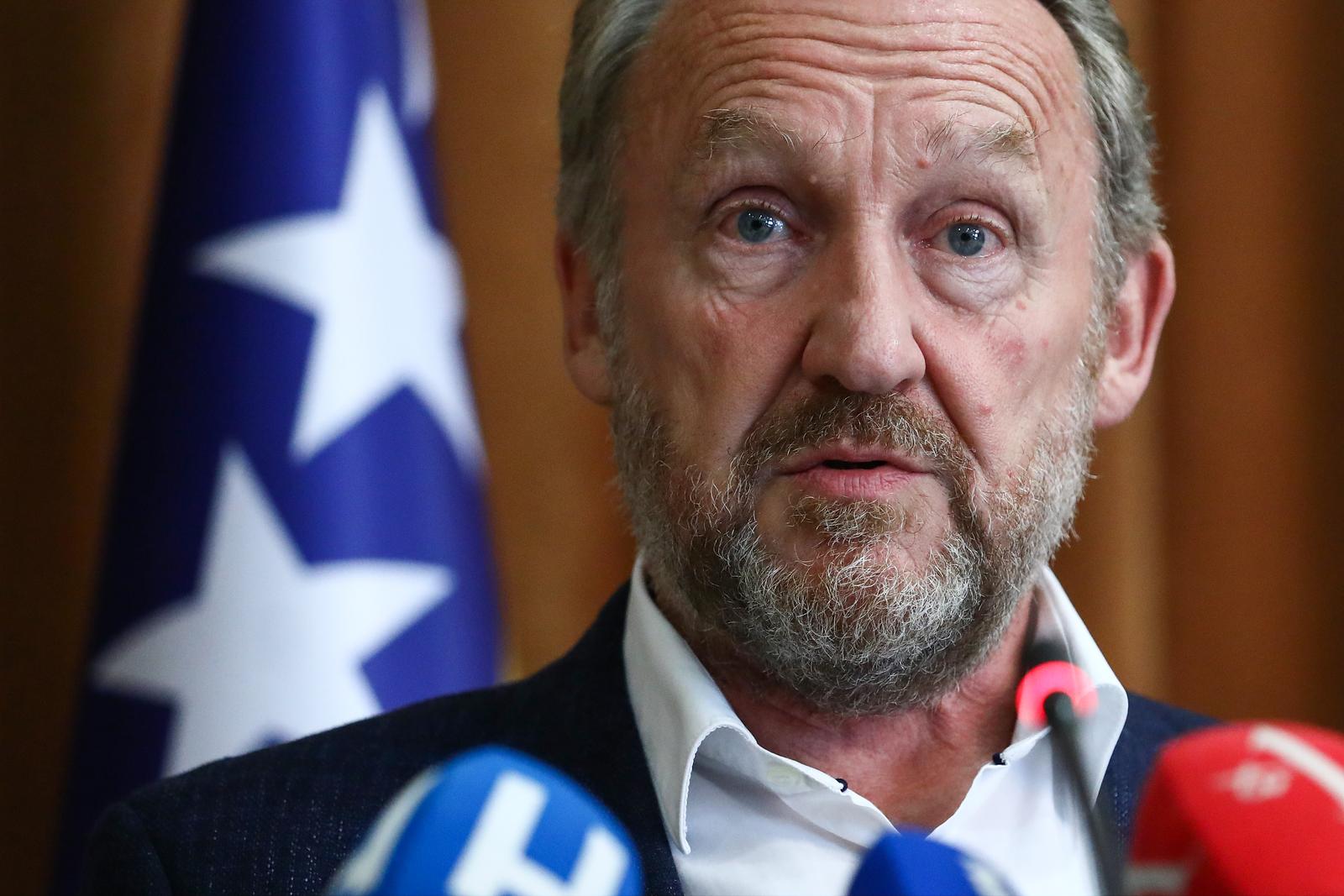 Izetbegović upozorava na „opasne stvari“ u Banjaluci: Kritike na račun Konakovića i Bećirovića
