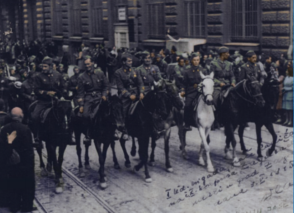 Štab Udarne brigade “Braća radić” na čelu Desetog korpusa ulazi u Zagreb, 9. svibnja 1945. godine. Na bijelom je konju Josip Skupnjak Vlado
