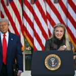 Trump posthumno odlikovao Charlieja Kirka pa poništio vize ljudima zbog objava na njemu