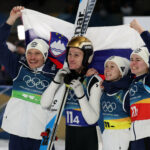 Ekipni skijaški skokovi pripadaju Sloveniji i nikome više. Nevjerojatna postava obranila olimpijsko zlato