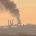 Ukrajinski dronovi i noćas udarili duboko u Rusiji, gori velika rafinerija