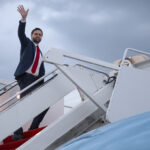 Orban na rubu političkog ponora, vjerni saveznik Trump poslao svog potpredsjednika da ga spasi