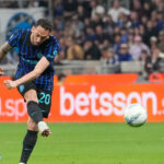 Çalhanoğlu bombom otvorio Romu, a njegovi suigrači je sahranili. Pogledajte prekrasan Turčinov gol