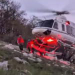 Video. Helikopterom spašavali britanskog paraglajdera koji se srušio na planinu, Božinović objavio snimku